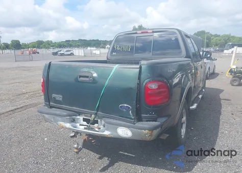 2003 Ford F-150 Lariat/Xlt из США, поврежденный, VIN 1FTRW08L33KA46371